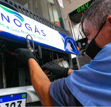 Rota Rio-SP passa a contar com posto GNV para caminhões com alta vazão